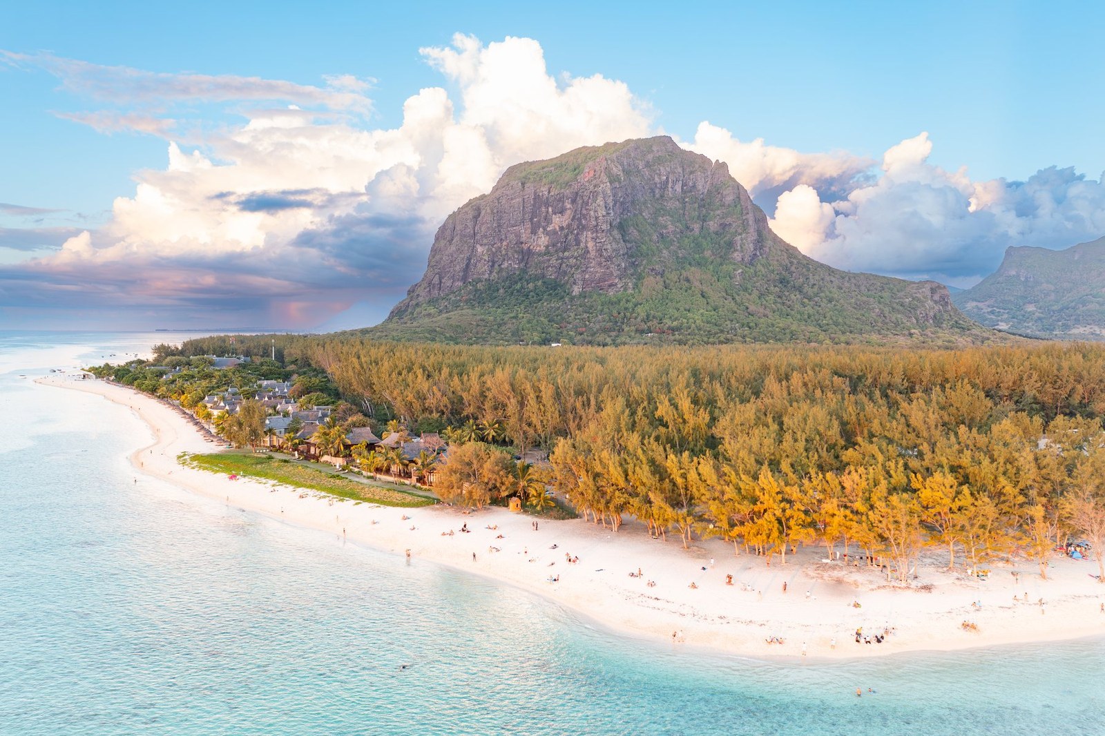 Le Morne Beach